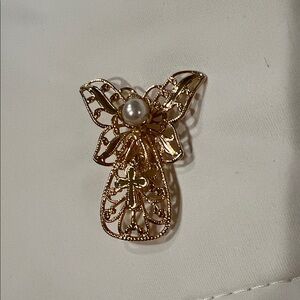 Vintage Jane Davis Angels of Love Brooch